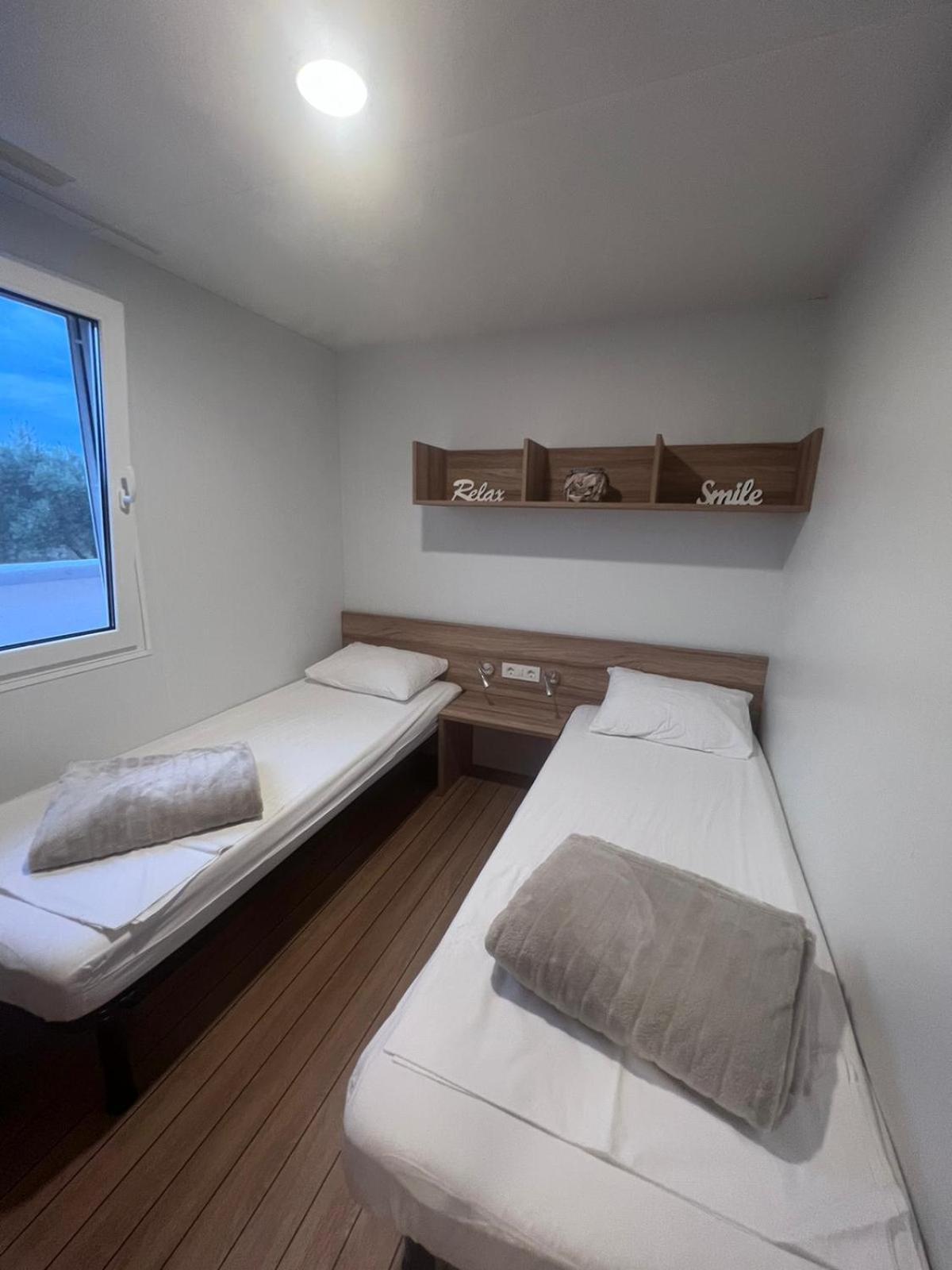 Mobile House F&L Villa Biograd Na Moru Exterior photo
